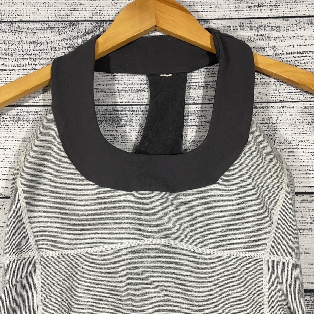 Lululemon Athletica Racerback Workout Gym Tank Top - Picture 2 of 4